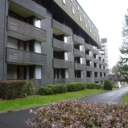 T2 Avec Balcon Expose Ouest, Parking Prive, Au Mont-dore, Proche Centre Et Thermes - Fr-1-608-190 *